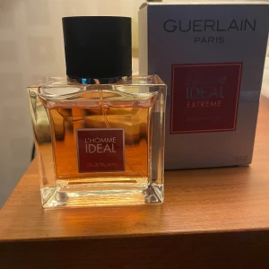 Guerlein l homme ideal extreme  - Säljer min guerlein l homme ideal extreme. 50 ml och mängd kvar enligt bilden, boxen kommer med. Byten kan vara av intresse. Kontakta för fler frågor eller funderingar.