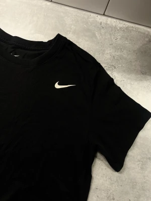 Nike t-shirt  - Svart Nike T-shirt 