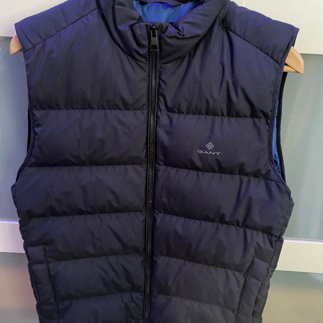 Gant väst storlek M
