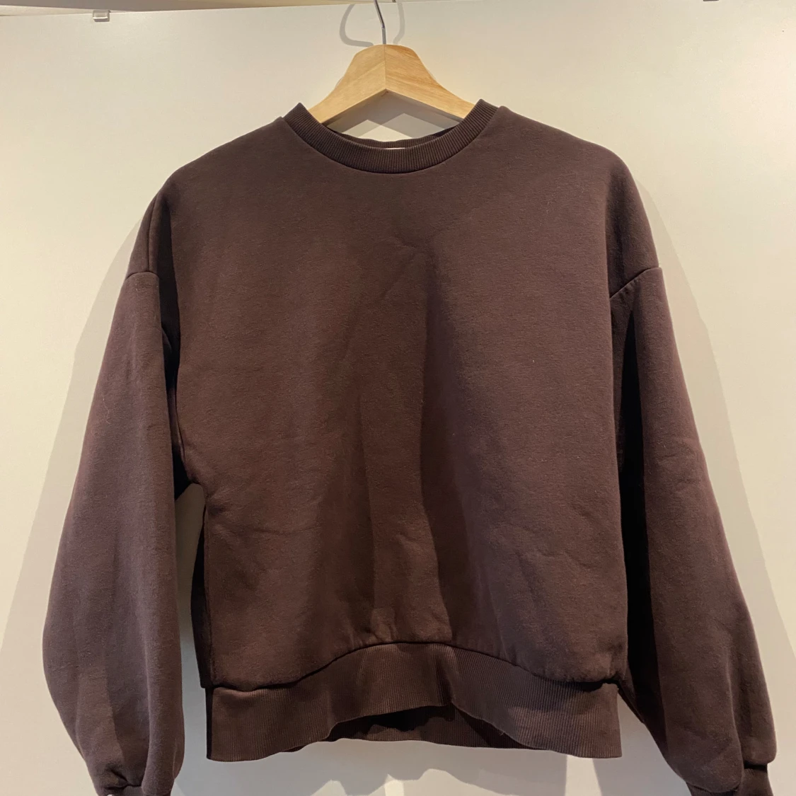 Sweatshirt i kort modell - 91