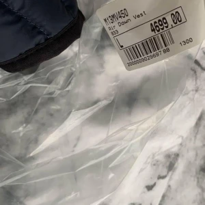 moose knuckles väst - använd 2 gånger inga skador