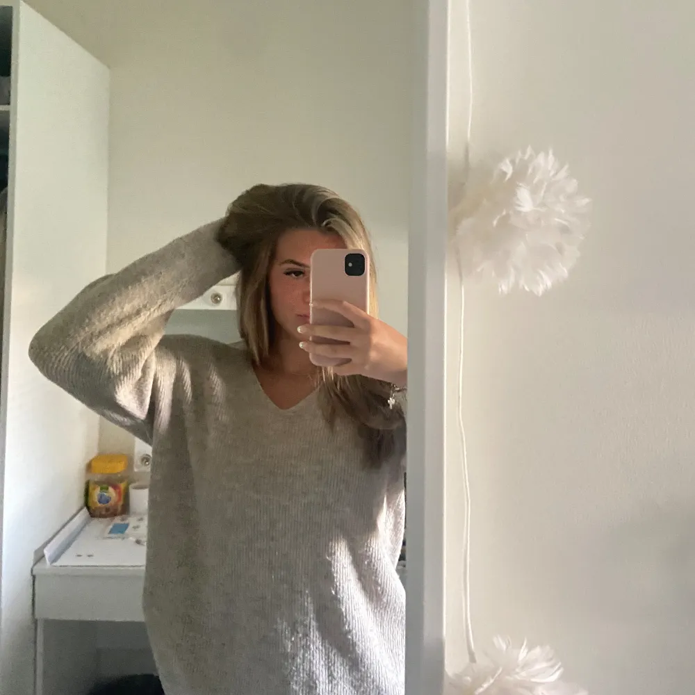 V ringad stickad tröja ifrån vero moda! . Paidat.