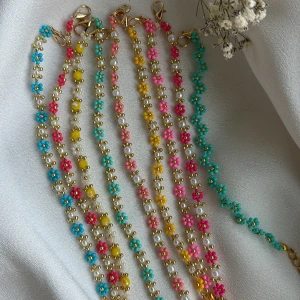 Handgjorda armband ❤️ - ,