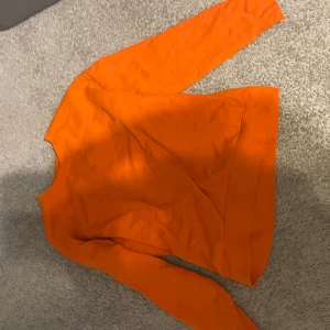 Sweatshirts  - Sweatshirt från Lindex i storlek 154-163