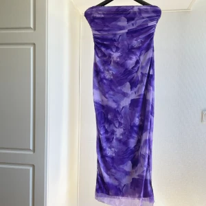 Klänning 40 - Storlek 40 oanvänd pris 219kr