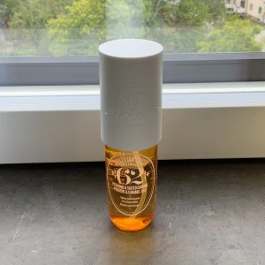 Sol de Janeiro 62 - Sol de Janeiro 62. Med lukt av pistage och salt karamell. Storlek mellan. 95%/100% kvar. Pris kan diskuteras. Skriv vid intresse. ❤️