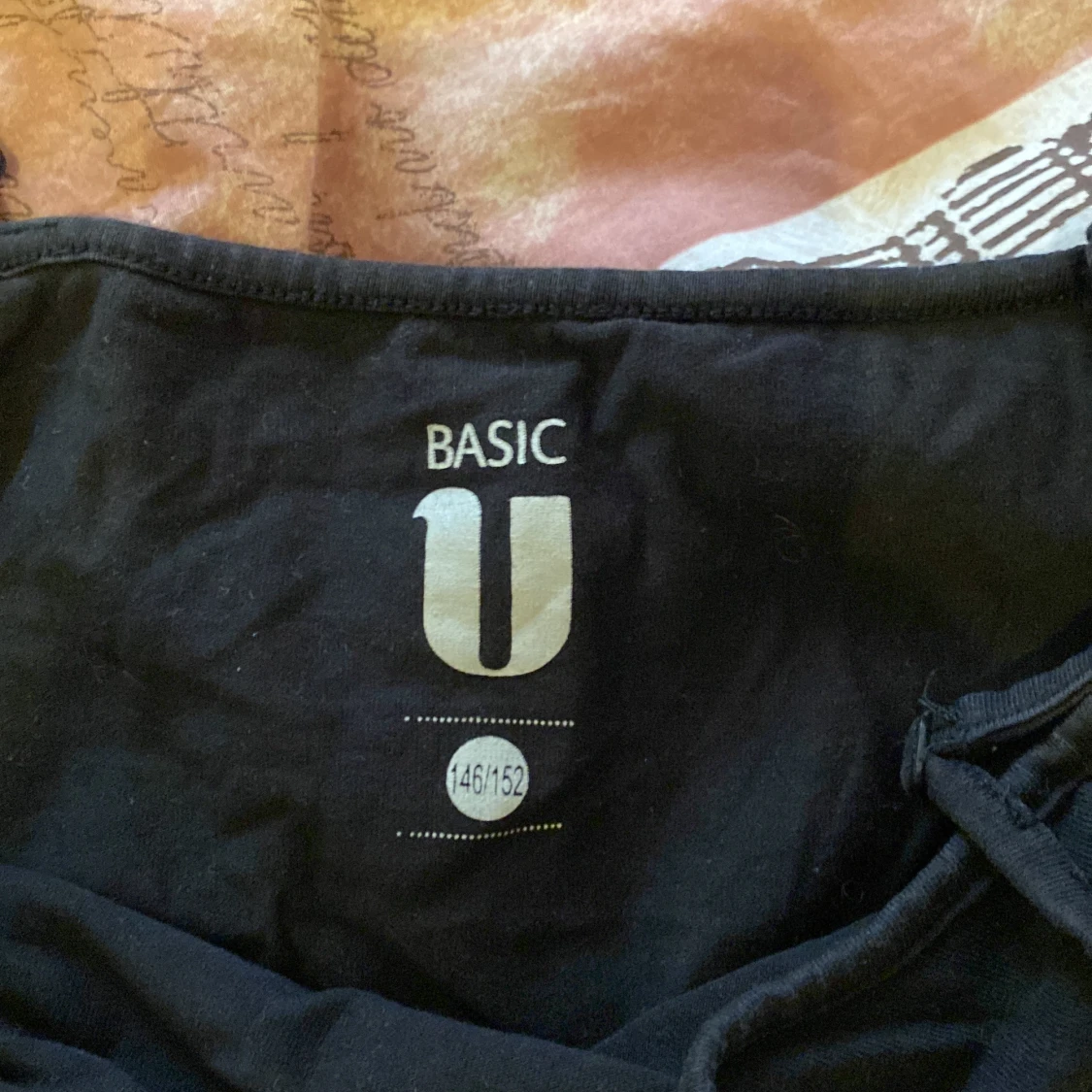 Basic svart linne - 91