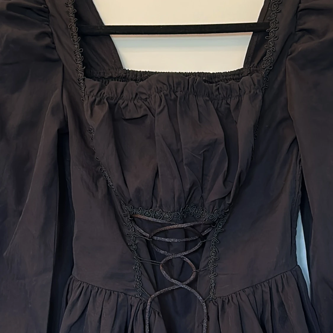 Svart piffig klänning  - 90