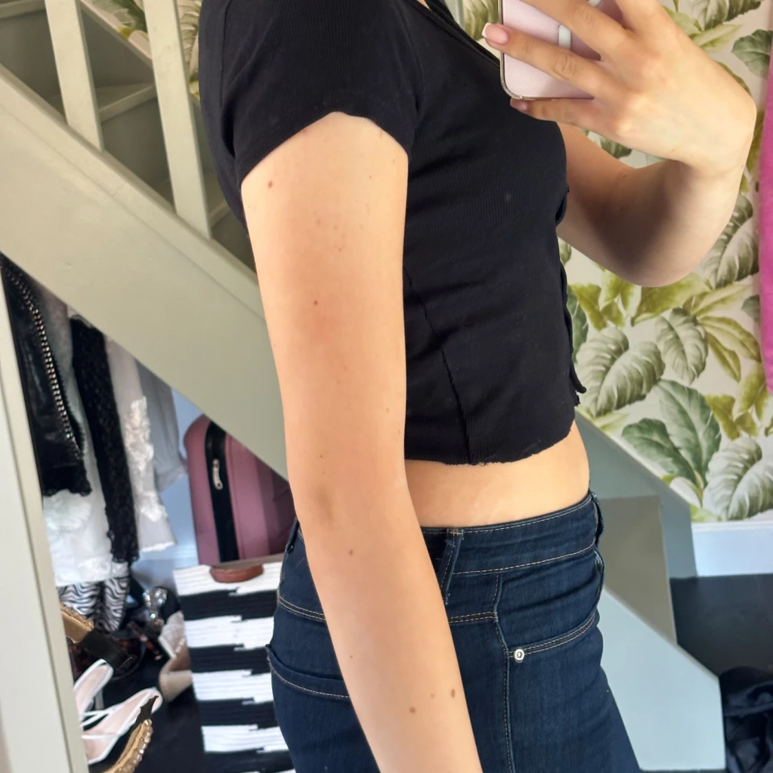 Svart topp med knappar - 90