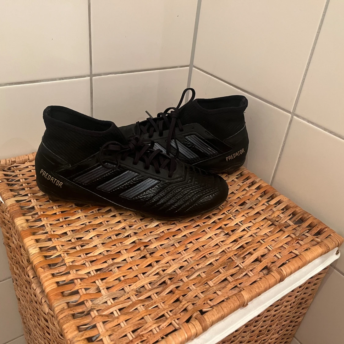 Adidas predator black  - 91
