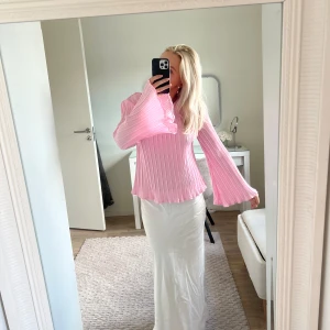 Söt blus!  - Riktigt drömmig blus!❤️ Använd 1 gång & i nyskick❤️