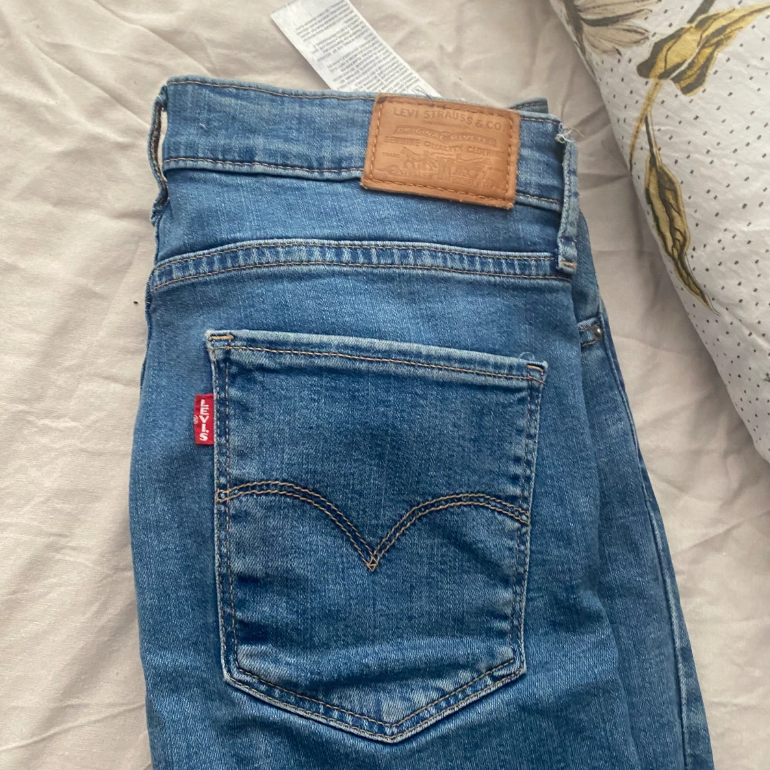 Levis Jeans - 90