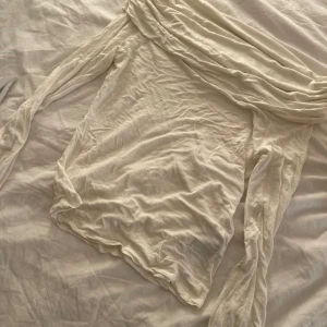 Offshoulder tröja - Ny skick
