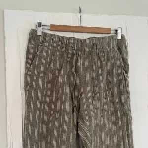 Linnebyxor - Linnebyxor, kan användas som pyjamasbyxor också 🫶fint skick. 