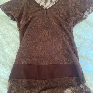 Vintage brun topp - Fin vintage spets topp/tröja, säljer då det inte är min stil🎀🙏🏼