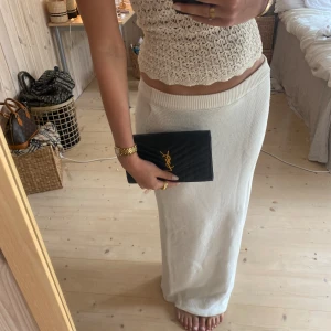 Stickad kjol - SUPERSNYGG verkligen❣️❣️