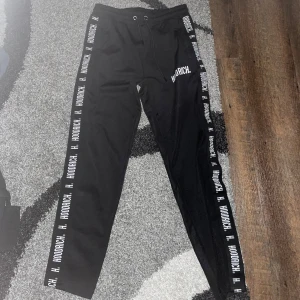 Hoodrich byxor  - Fint skick, Storlek M 🤩