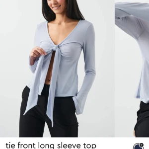 Liknade topp från design by si - Säljer min tröja från gina som är en liknade topp från design by si! Säljer den då jag inte tycker den passar min kropp och blir obkväm i den, den är använd väldigt få gånger så typ nyskick 💞 kom privat om ni vill ha egna bilder! 