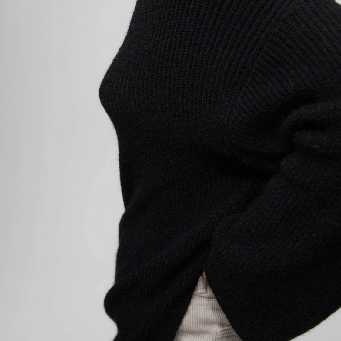 Stickad tröja  - 92