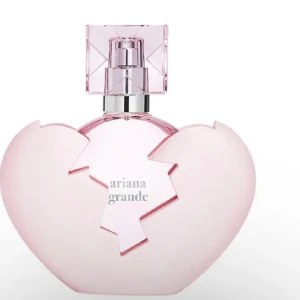 Ariana Grande Parfym - Thank u next parfym i 30ml. Hälften kvar!🌸