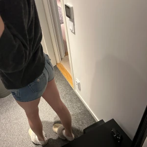 Jeansshorts  - Storlek 164, barnstorlek. Bra skick. Hör av er för fler bilder eller frågor!!