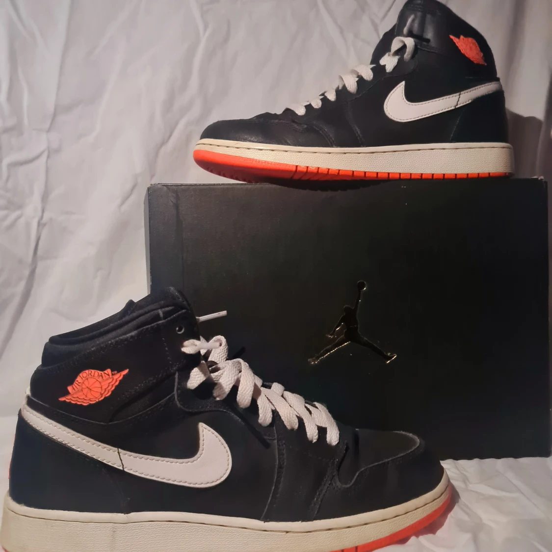 Snygga Nike air jordan retro high hot pink fushia white black. - 91