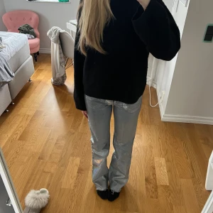 Glitter jeans - Säljer dessa glittriga zarajeansen som inte kommer till användning💞pris kan diskuteras🩷