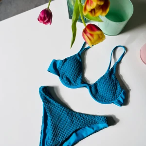 Bikini oanvänd strl S - Oanvänd blå bikini från Nelly strl S