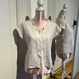 Blus - Blus med mönster🤍