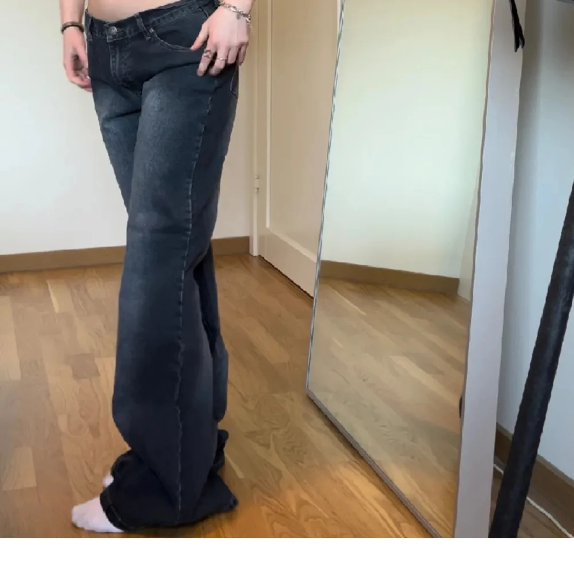 Bootcut/baggy jeans - 90
