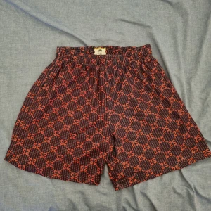 Street Market Supply - 9/10 near perfect condition newly washed säljer den fettttt billigt