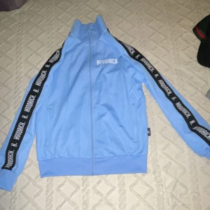 Hoodrich dress - Hoodrich dress till salu  Använd några få gånger   Köparen står för frakt