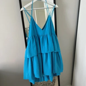 Blå klänning - Super snygg sommarklänning från zara