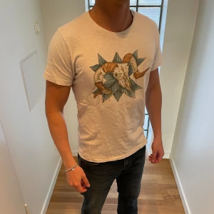 Tshirt - Abercrombie & Fitch tshirt, bra skick. 