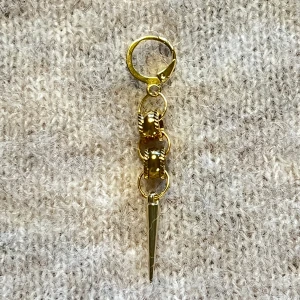 As snyggt örhänge  - Säljer detta as snygga örhänge ❤️  79kr st 129kr par  Frakt 25kr ❤️