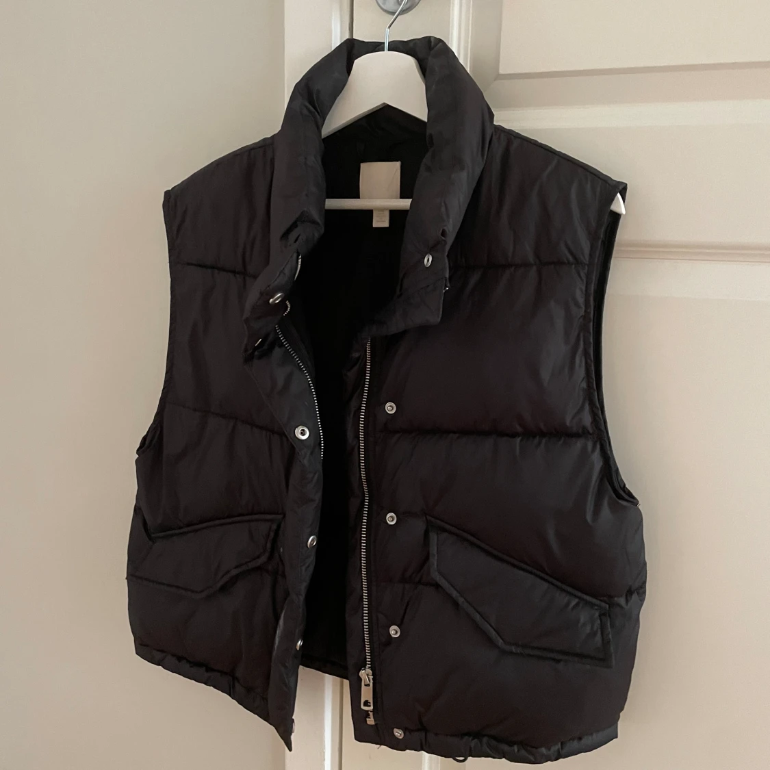 Svart väst från hm