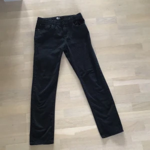 Svarta jeans - Svarta jeans