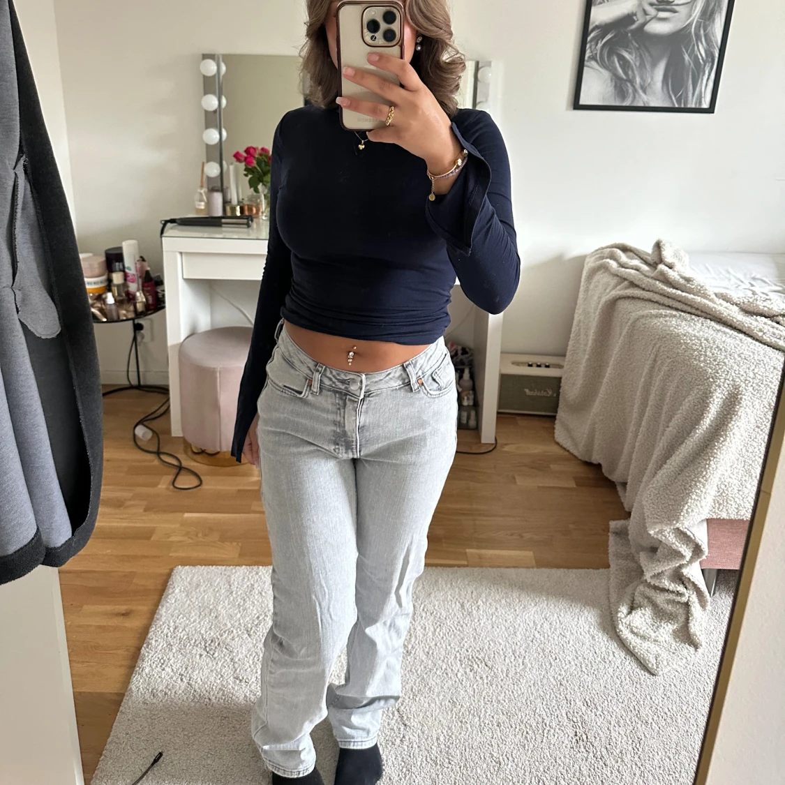 Gråa jeans