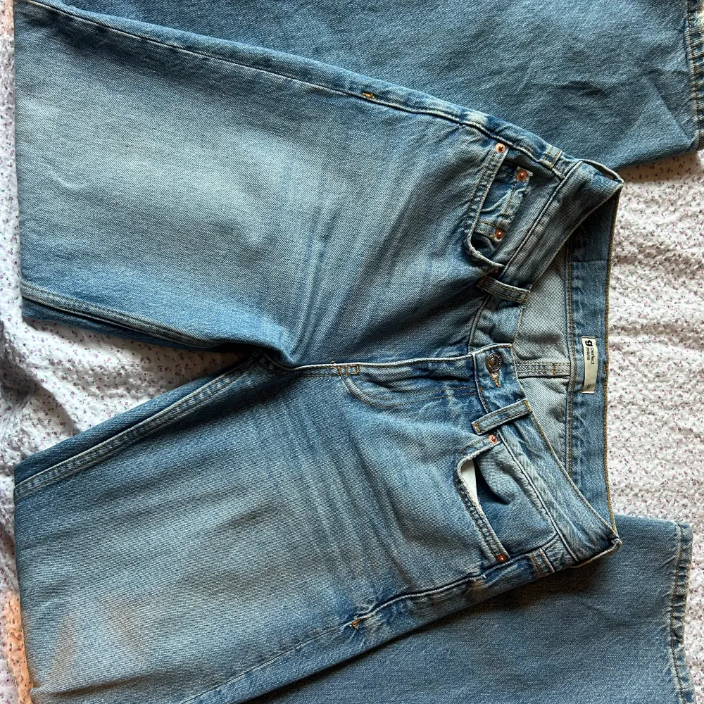 Mid waist jeans från Gina tricot!❣️ Pris kan diskuteras!. Jeans & Byxor.