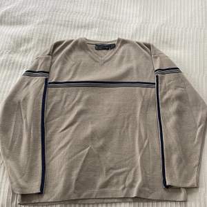 Cool vintage stickad tröja från Point Zero. Inga defekter. Skriv för mått eller vid frågor