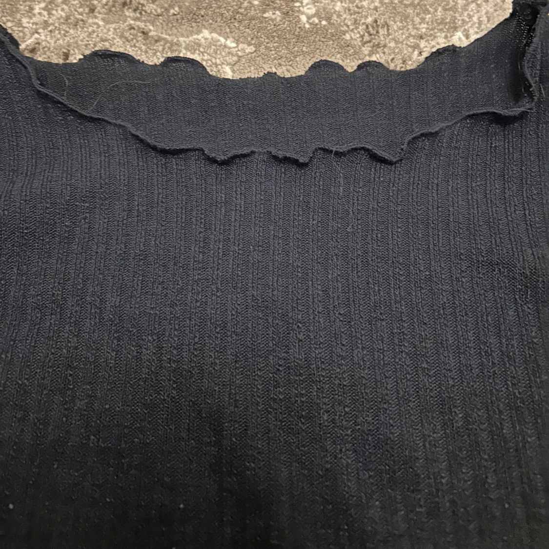 Mörk blå tröja från Shein - 90