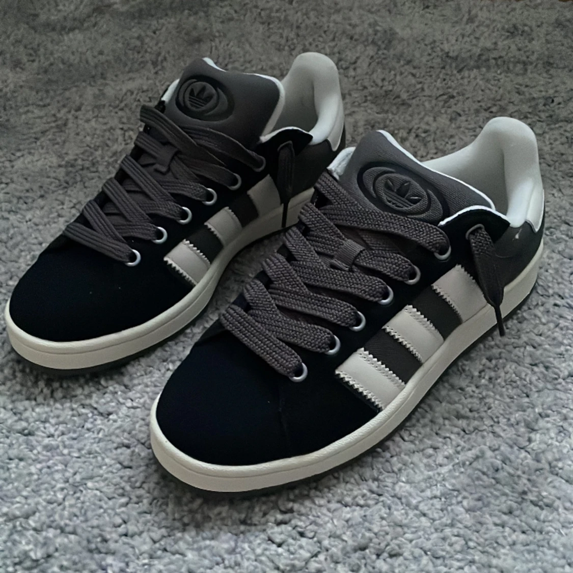 Adidas campus 00s