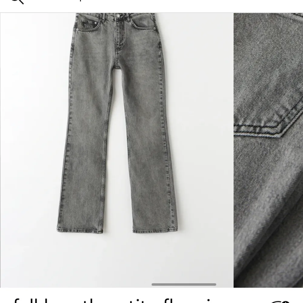 Super fina gråa jeans från Gina tricot, full length petite flare jeans. Inga slitage eller defekter . Jeans & Byxor.