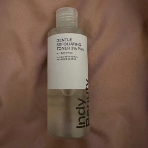 Indy beauty exfoliating toner - Oöppnad gentle exfoliating toner 3% PHA 125 ml 