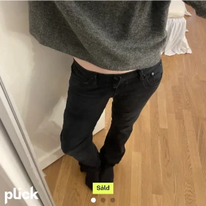 LTB JEANS VALERIE💘 - Lånade bilder från tjejen jag köpte av, säljer pga inte har användning för de längre. Passar perfekt och är skitsnygga på! Inga defekter alls💘