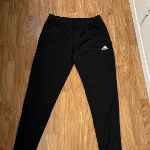 Adidas Mjukis  - Fint sick 