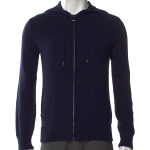 Ralph lauren collection hoodie - Tja säljer nu denna feta Ralph lauren collection hoodien i storlek xs matrialet är 80% wool och 20% cashmere som ny pris 1700kr