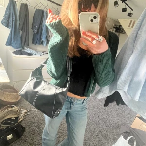 Snygg väska  - Säljer denna skit snygga väska. Nästan aldrig använd, skriv för fler bilder. 💕💕