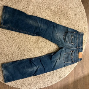 Levis jeans - SÅ SÅ SÅ snygga Levis jeans