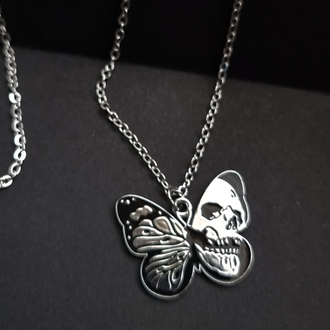 Handgjort halsband  - 91